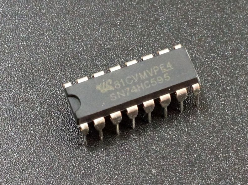 Entegre 74HC595 8-Bit